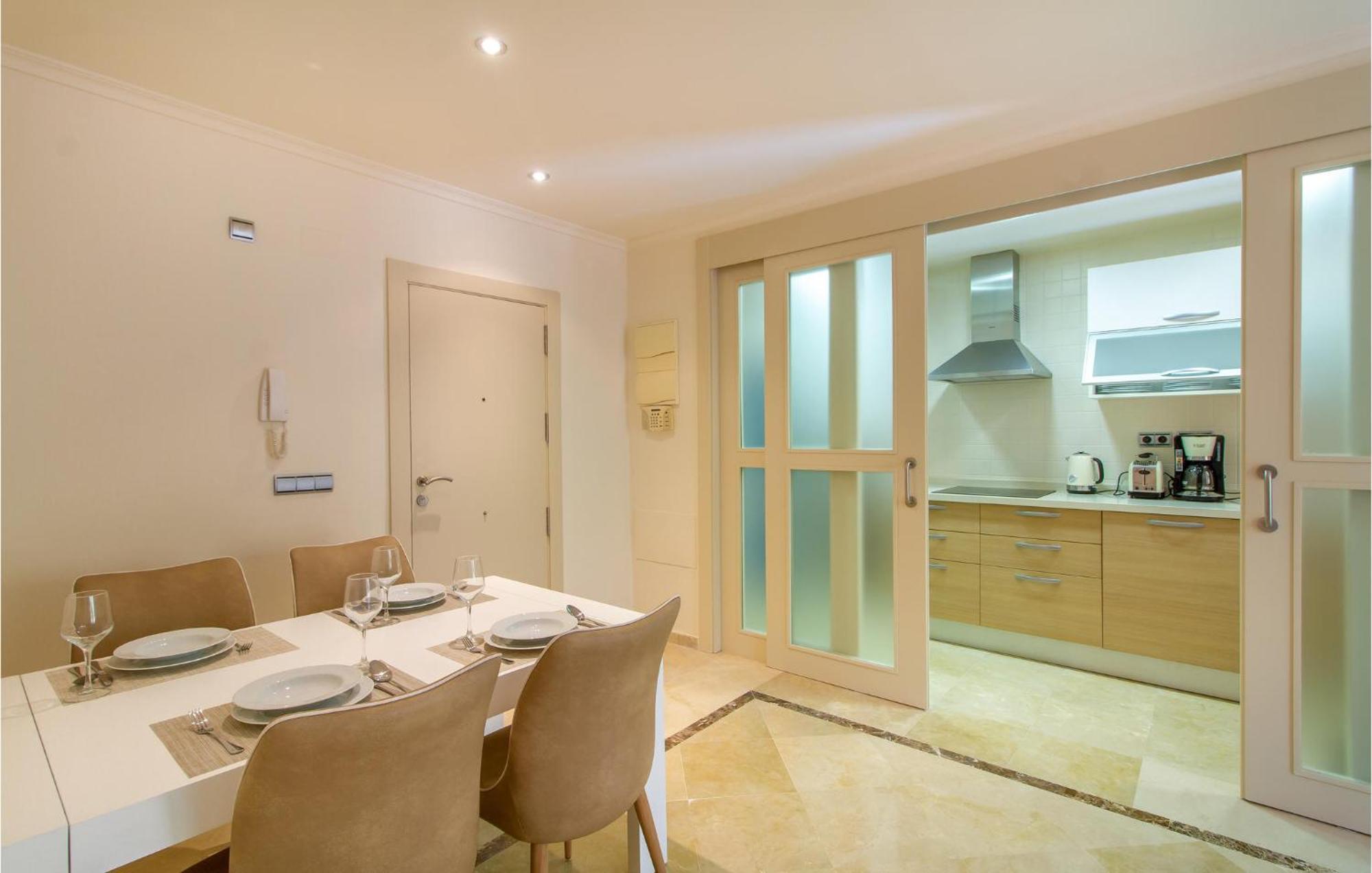 Lovely Apartment In Los Alcazares With Kitchen Kültér fotó