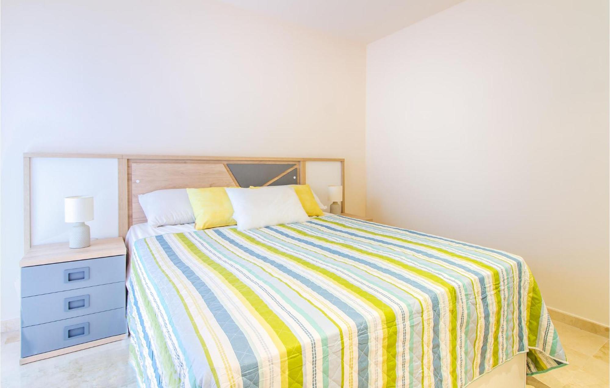 Lovely Apartment In Los Alcazares With Kitchen Kültér fotó